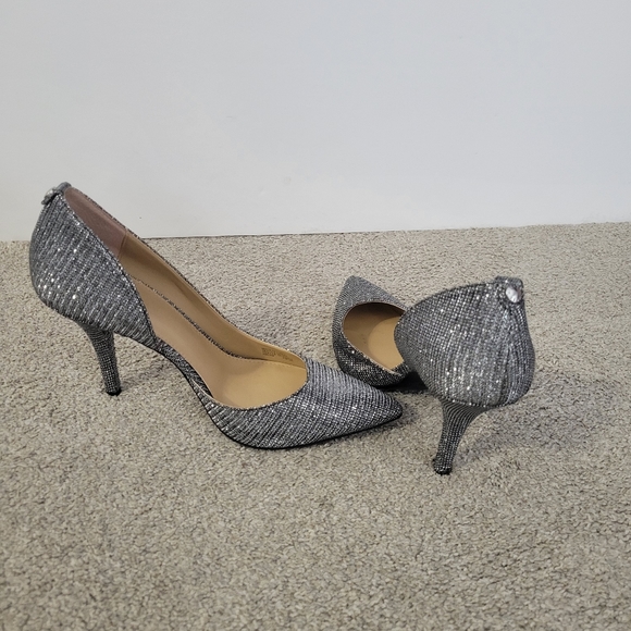 Michael Kors - Picture 1 of 1